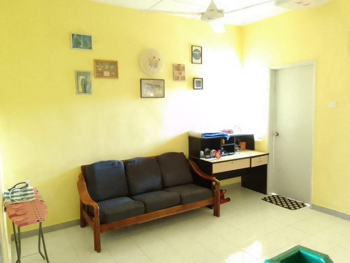 Holiday Home Bagan Lalang 5 Aircon Kampung Bagan Lalang Eksteriør billede
